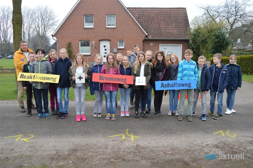 2016 IVZ ADAC Verkehrsinfo